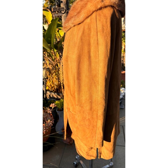 Cresco Country Sportswewr Suede Coat with Fur Collar - Picture 2 of 10